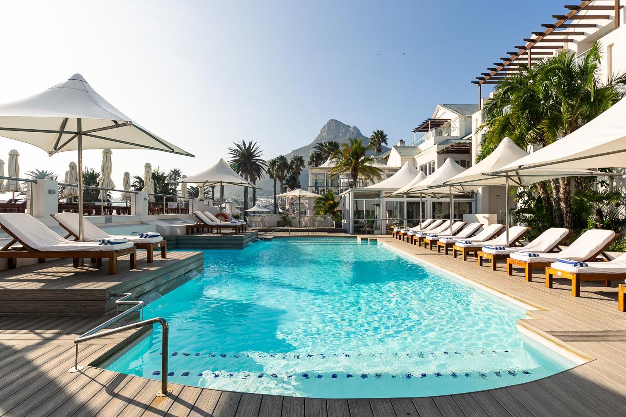 Adventure Pad At The Bay Hotel Кейптаун Екстериор снимка
