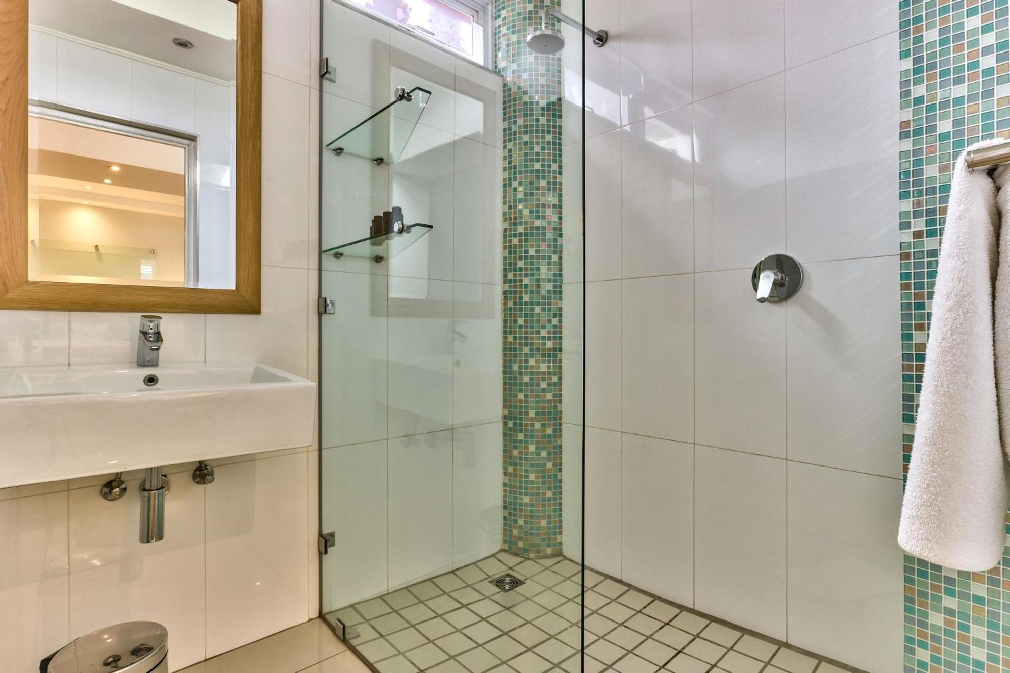 Adventure Pad At The Bay Hotel Кейптаун Екстериор снимка