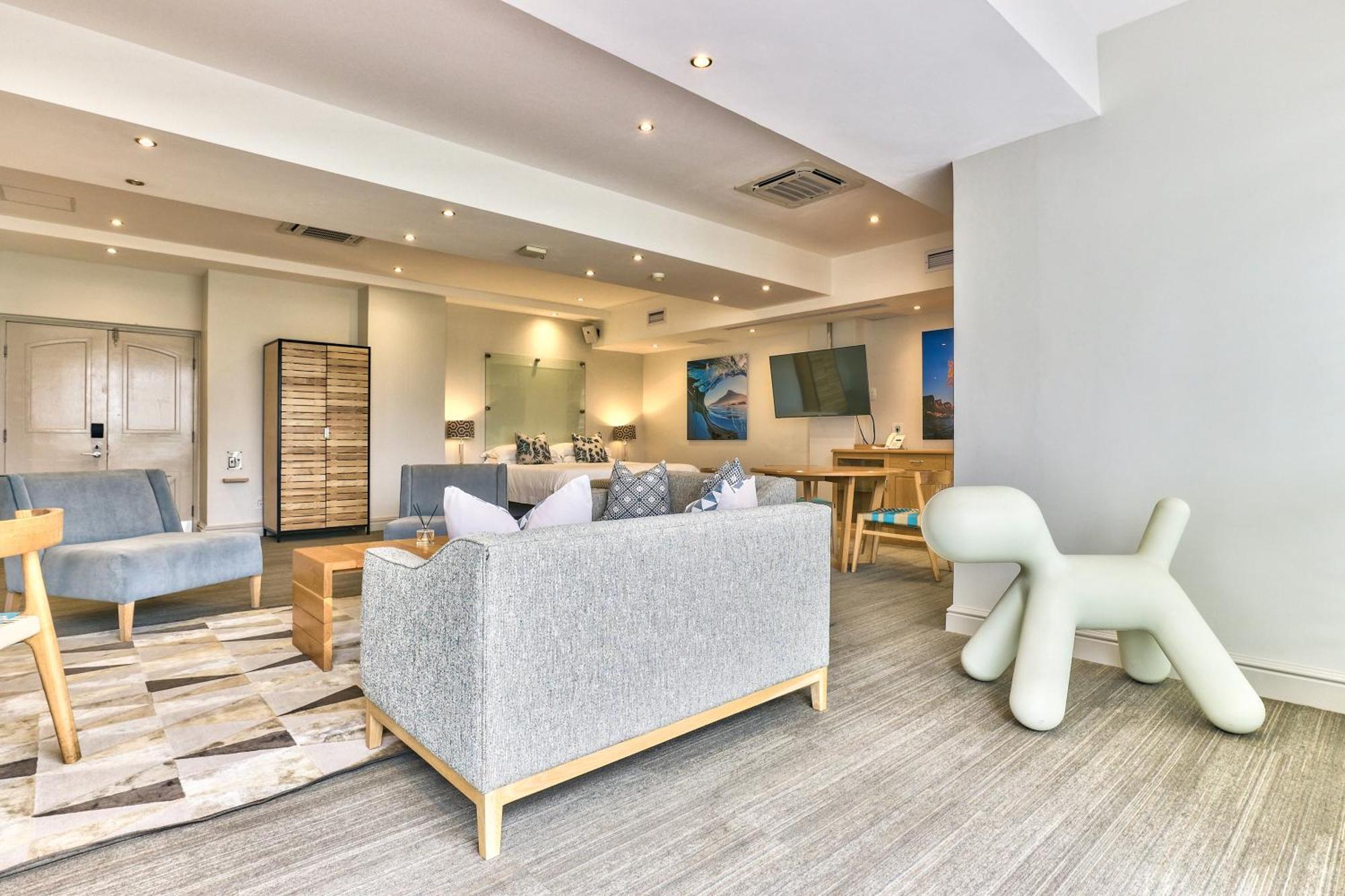 Adventure Pad At The Bay Hotel Кейптаун Екстериор снимка